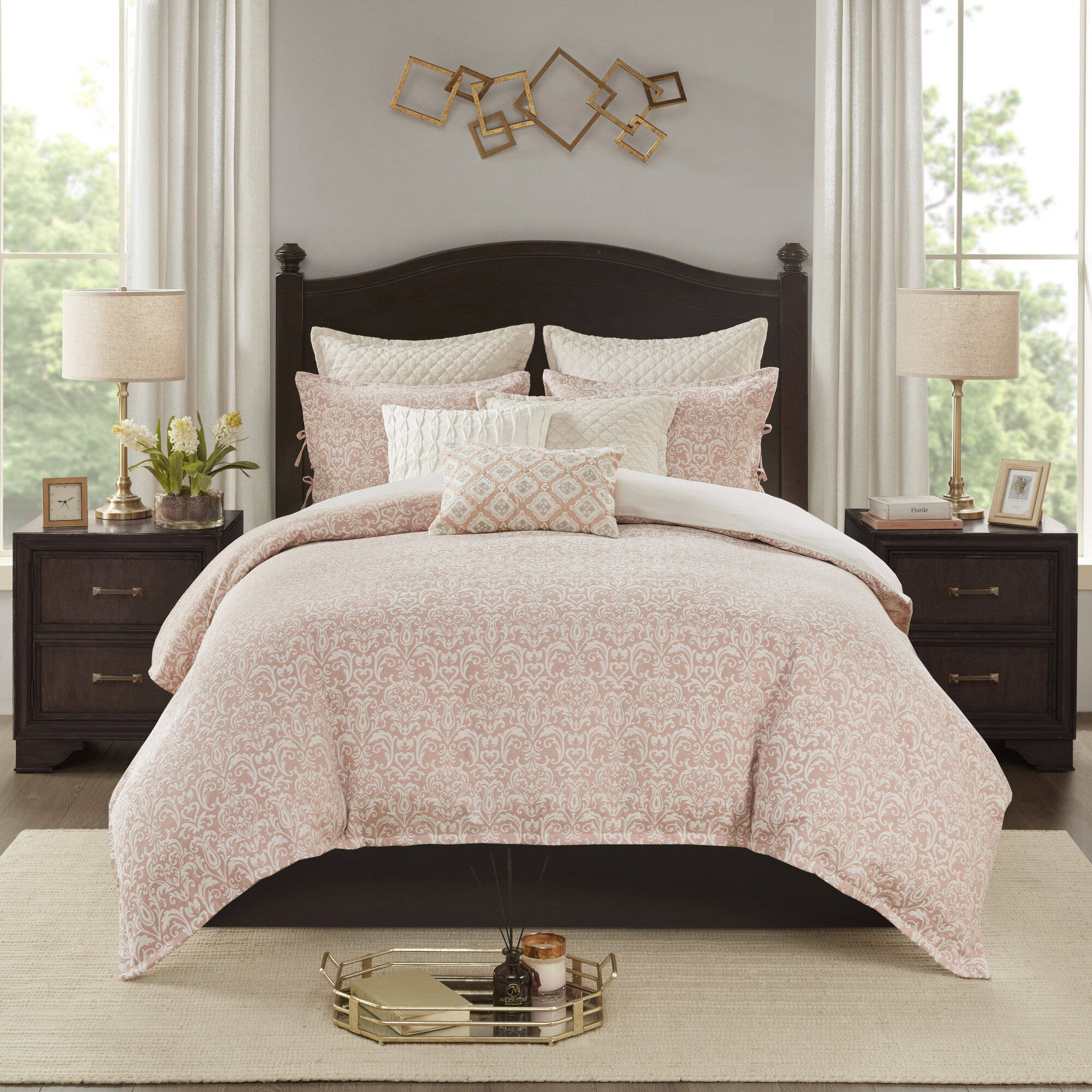 Laura Ashley - Queen Comforter Set, Luxury Bedding with Matching Shams,  Stylish Home Decor for All Seasons (Wisteria Pink, Queen)