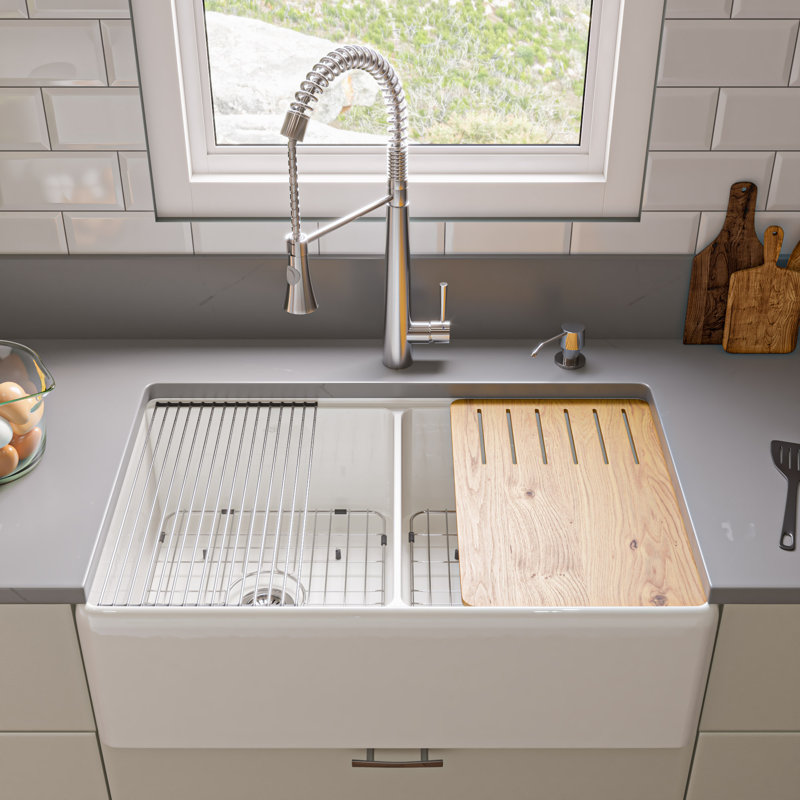 Évier de ferme en argile réfractaire à double cuve avec rebord à cuve avec accessoires 33 po x 20 po ABFS3320D-W, Blanc