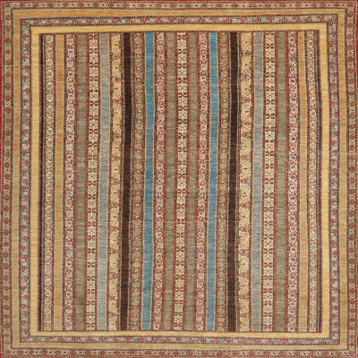 Tapis brun contemporain