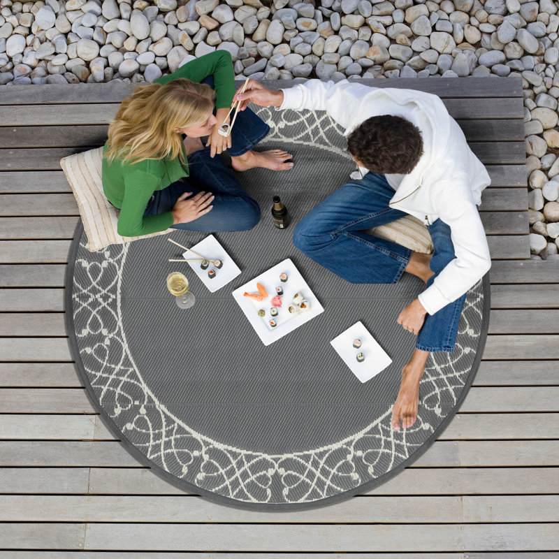 Jevgeniy Geometric Indoor / Outdoor Rug