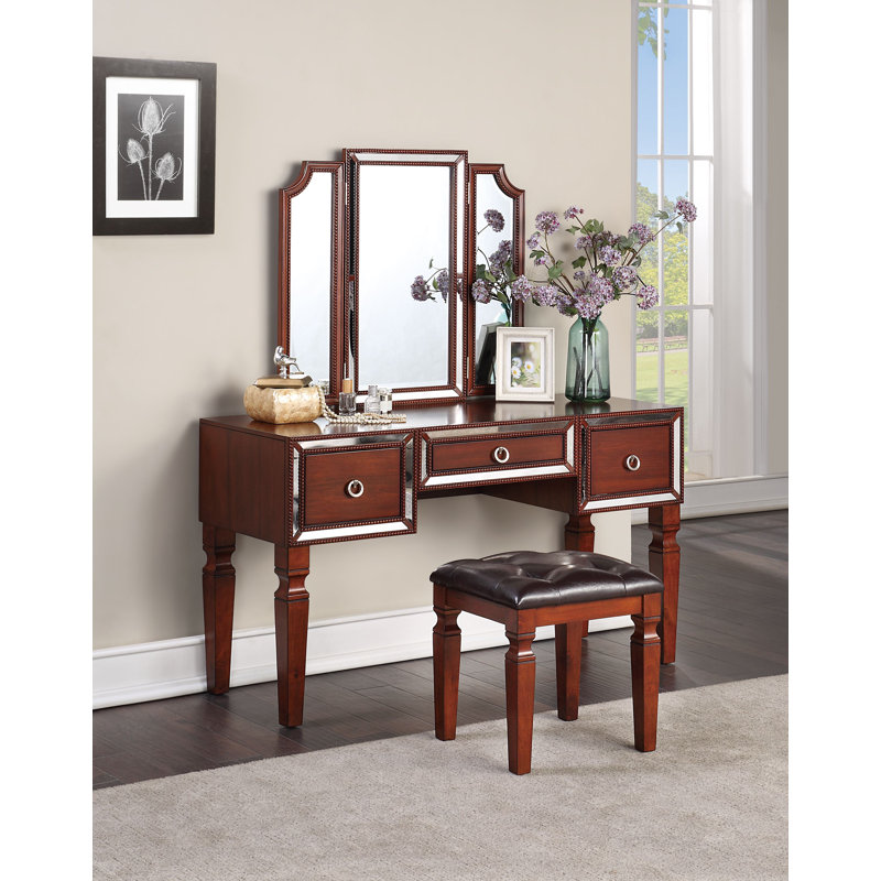 Nordheim Vanity, Cherry