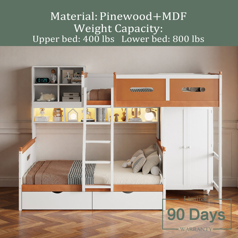 Lit superposé simple au-dessus d'un lit double en bois avec garde-robe, tiroirs, tablettes et lumière DEL