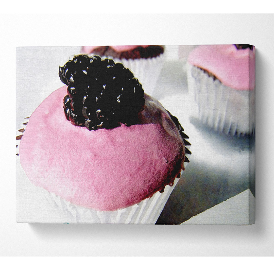 Brombeer-Cupcake - Kunstdrucke auf Leinwand - Wrapped Canvas