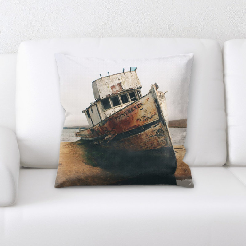 Coussin ancien et abandonné Lola