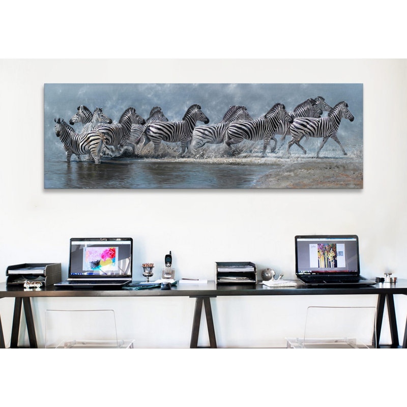 Vol des zèbres - reproduction sur toile tendue, H 16 po x l 48 po x P 1,5 po, Toile tendue