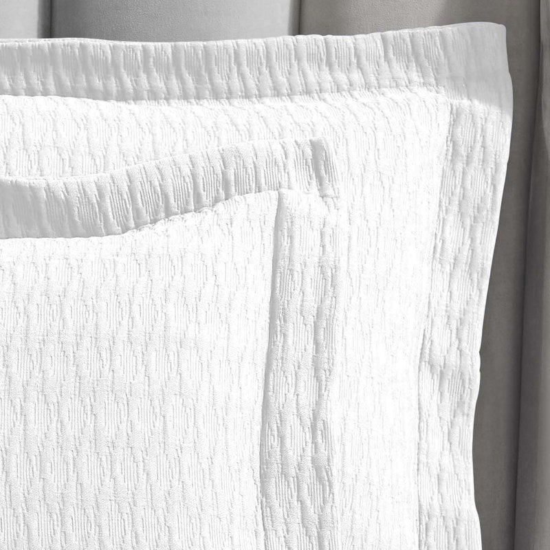 Calvert 100% Cotton Medium Weight Matelassé Diamond Lattice Bedspread Set, California King Bedspread + 2 King Shams, White