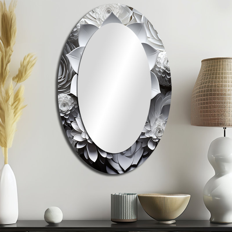 Minimalisme noir et blanc succulent I - Miroir décoratif floral ovale sur métal, H 36 po x l 24 po