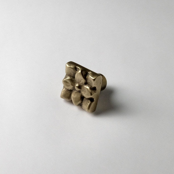 Lotus Bronze Square Knob, Traditional Bronze