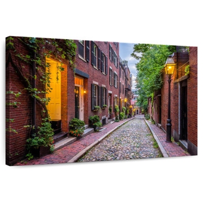 Sireci Cobbled Acorn Street