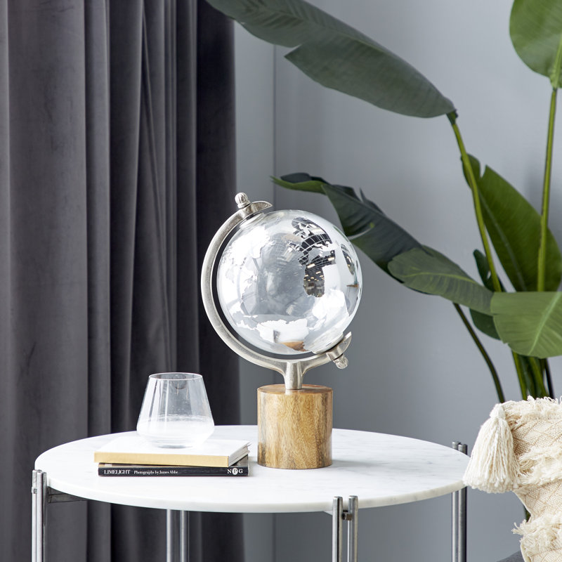 Globe en verre, Argent