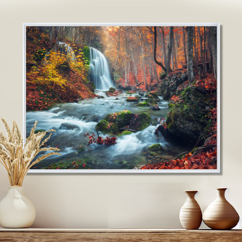 Autumn Mountain Waterfall Long View - Reproduction de photo sur toile tendue, H 16 po x l 32 po, Blanc
