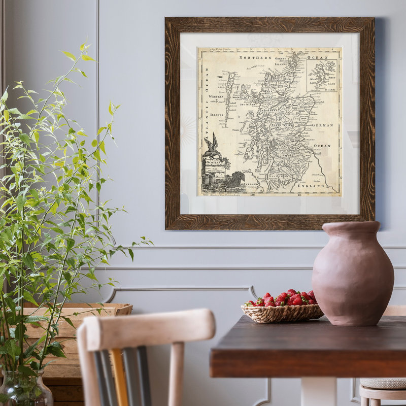Carte de l'Écosse, impression encadrée, H 20 po x l 20 po x P 1,5 po, Papier, cadre noyer