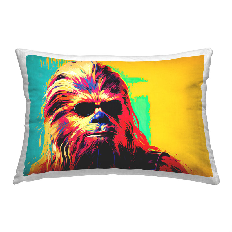 Coussin décoratif moderne à imprimé de créature Sci-Fi par Birch & Ink