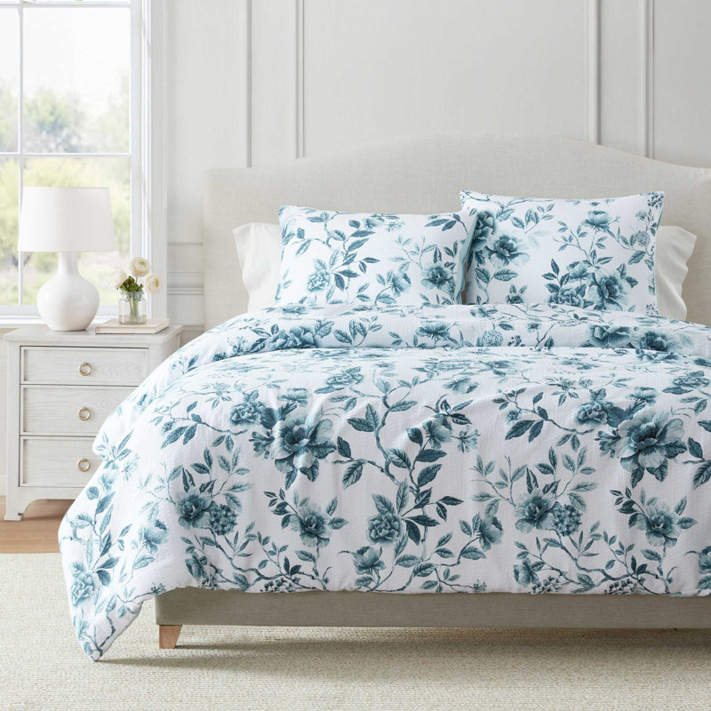 Ensemble d'édredon Martha Stewart Vivian, Motif floral bleu, Édredon pour très grand lit + 2 taies décorativ
