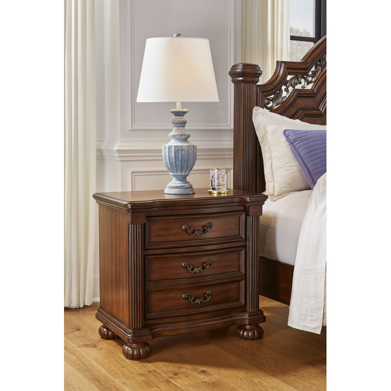 Flosie 29.38'' W Nightstand