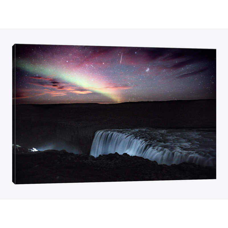 Luke Anthony Gramme - Wrapped Canvas Print, 66.04 cm H x 45.72 cm W x 3.175 cm D