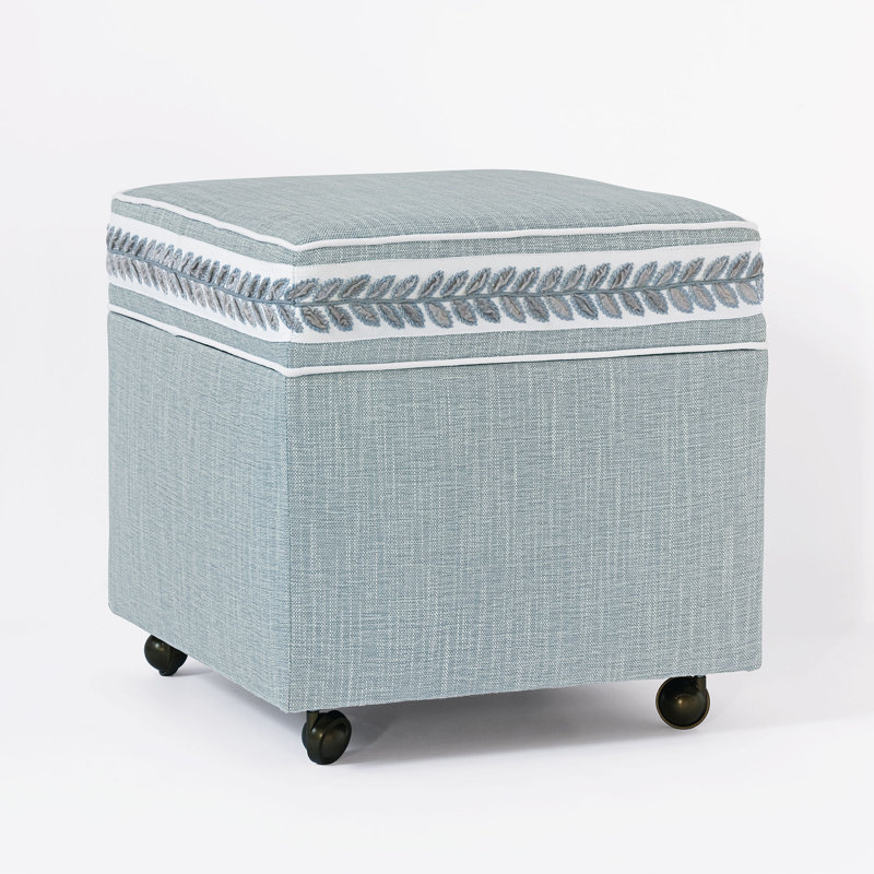Repose-pieds de rangement carré 19 po Amberlynn