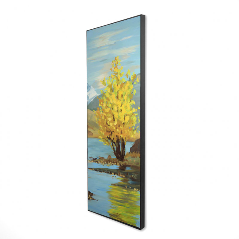 Arbre jaune et reproduction sur toile
