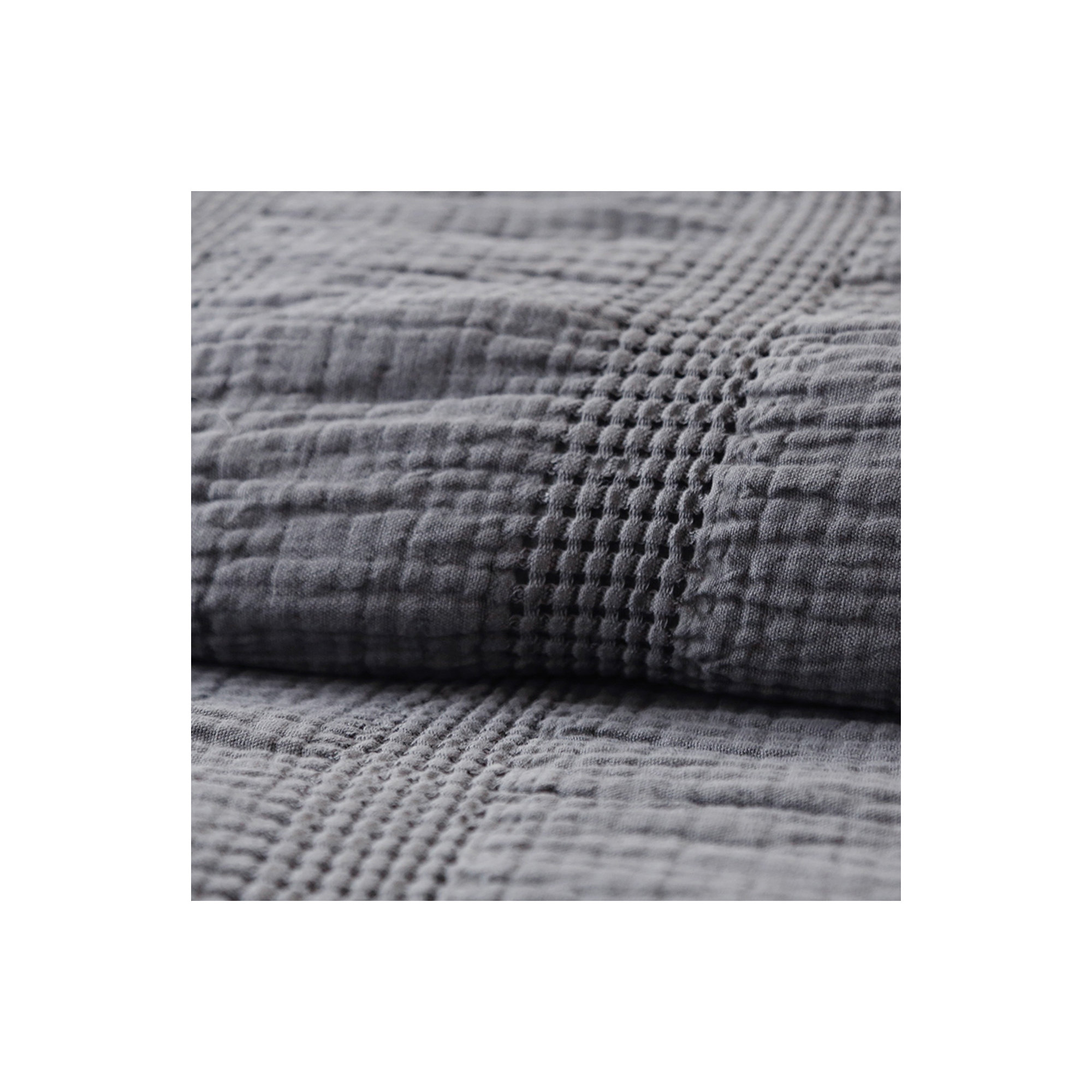 Nantucket Gray/White/Midnight Linen Piece Sham, King, Midnight