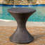 Table multi pour l'extérieur - 16 po, structure en fer, ajoute de l'élégance au côté du jardin et du patio 16 po pour les espaces multiples, rehausse l'attrait