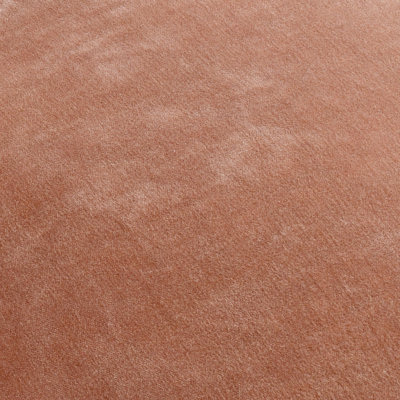 Collier Scalloped Edges Throw Pillow