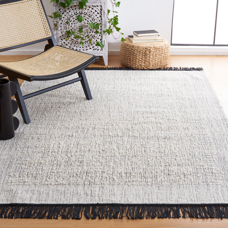 Tapis ivoire / noir Natura 930, Rectangle 5 pi x 8 pi