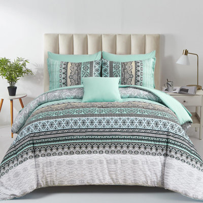 8-Piece Bohemian Striped Bedding Quilt Set Comforter and Sheet Set Soft Microfiber Complete Bedding Sets for All Season