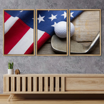 «Golf Ball & Club with American Flag Sports Athletes», réalisme, images contemporaines, impression numérique sur toile, impression numérique sur toile