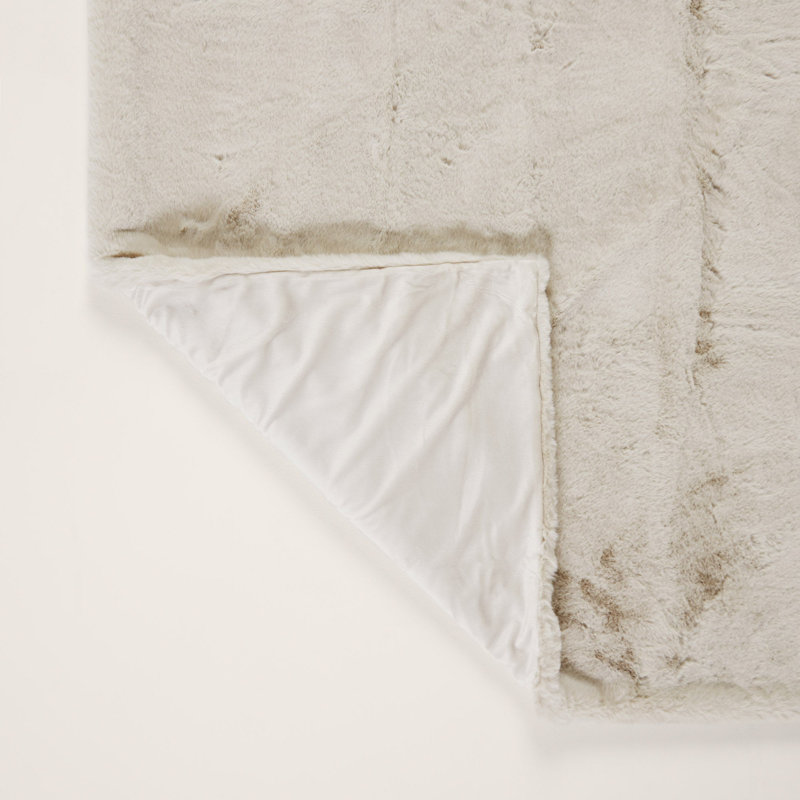 Bianca Madura Throw, W140 x L140cm, Pale Grey