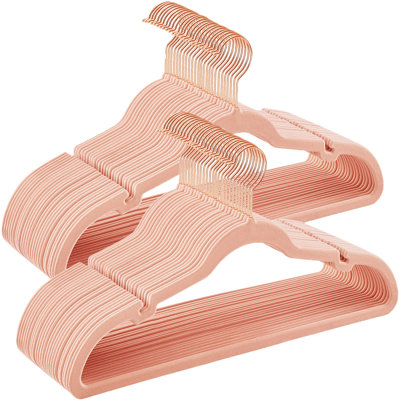 Niniola Velvet Non-Slip Standard Hanger