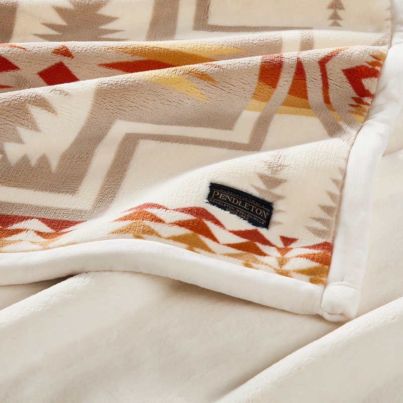 HARDING PRINTED PLUSH THROW IVORY