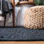 Tapis noir tissé à plat à la main Elle-902744923