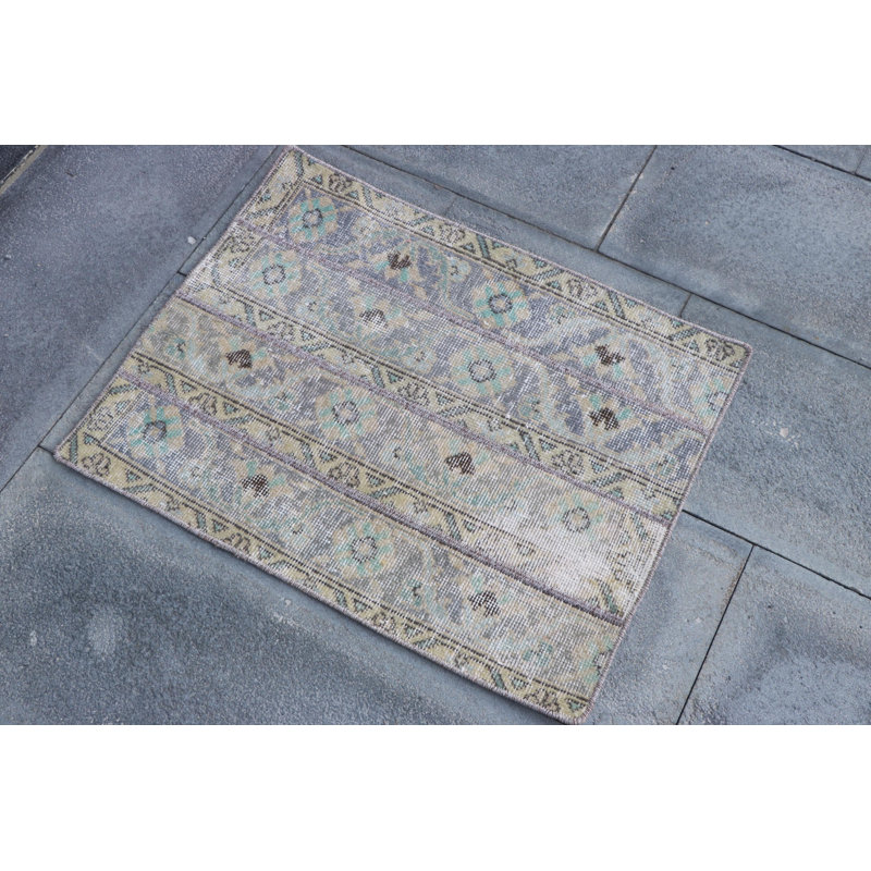 Hand-Knotted Turkish Oushak Rug - Small Vintage Patchwork Design Wool Area Rug in Green