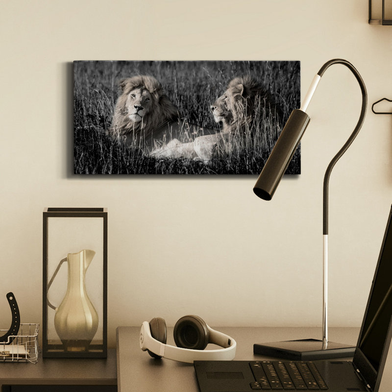 Mara Lions - reproduction sur toile tendue, H 16 po x l 8 po x P 1 po