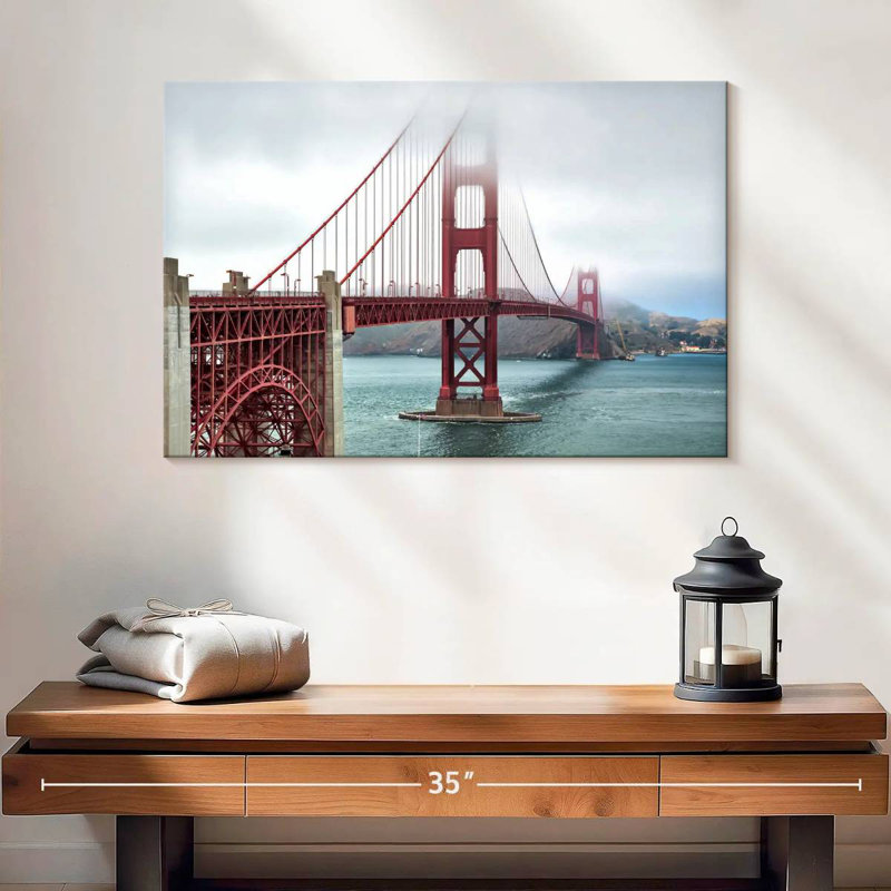 Brume orageuse Lilie Golden Gate Bridge