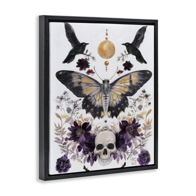 Tarot gothique avec cadre flottant papillon de nuit, design par Sara Culpepper