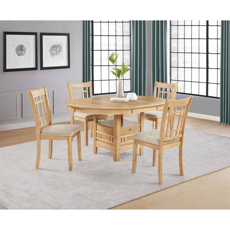 Chaises de salle à manger charmantes en chêne clair avec dossier quadrillé et revêtement en lin doux, parfaites pour une assise décontractée et confortable (Chaise seule)