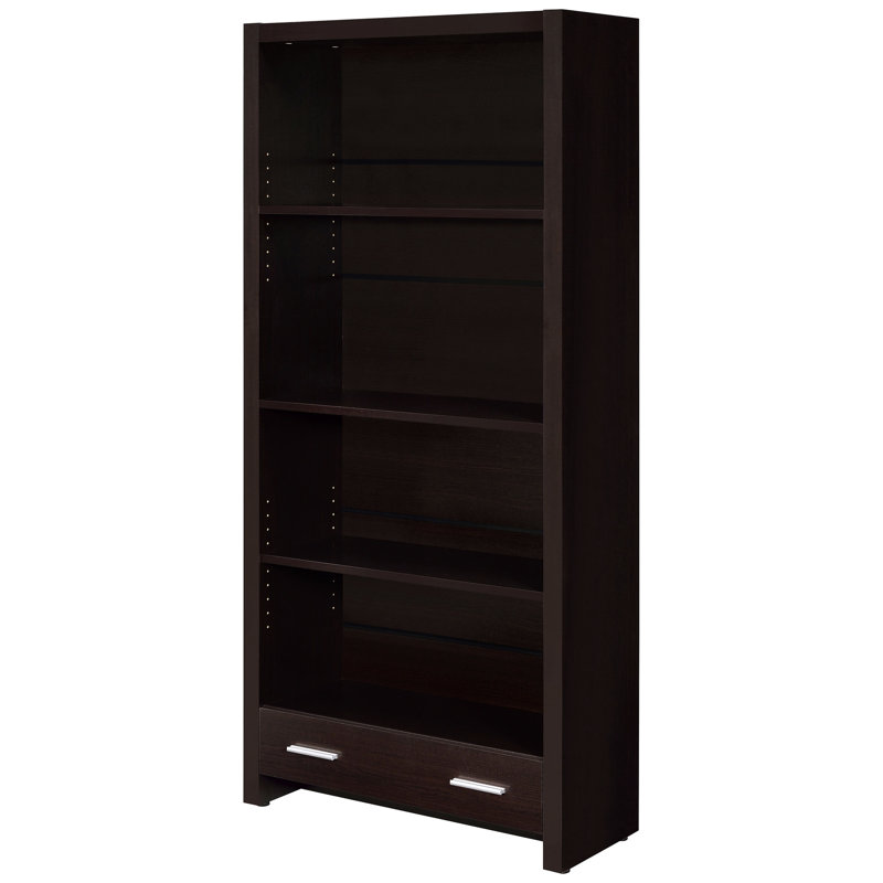 Bibliothèque à 5 tablettes avec tiroir dans un abat-jour cappuccino subtil, maximise la surface pour la présentation décorative, teinte riche des éléments de rangement dissimulés, apporte une sensation douillette à la pièce, amplement d'objets de bibliothèque