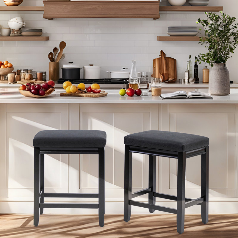 Tabouret de bar 24 po Yerly, Siège noir / cadre noir
