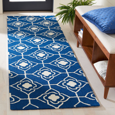Tapis ivoire / bleu marine crocheté à la main Barbaraa
