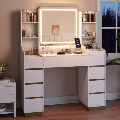 Eithan Vanity