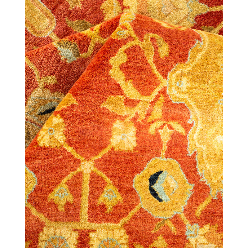 Classic One-of-a-Kind 7' 10" X 9' 8" Hand Knotted Area Rug