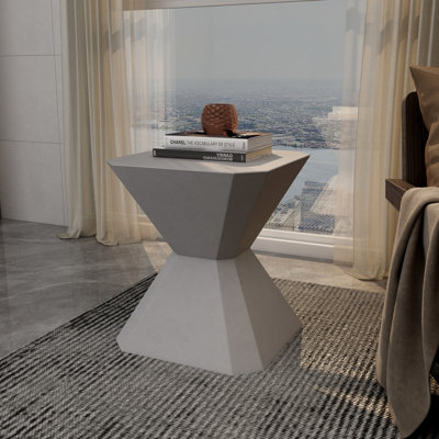 Table de bout Chlora Modern Fiberstone avec motif géométrique en forme de sablier