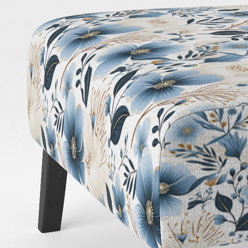 Motif floral bleu et ivoire de style bord de mer - Fauteuil de chambre rembourré de style campagnard, fauteuil d'appoint floral rustique
