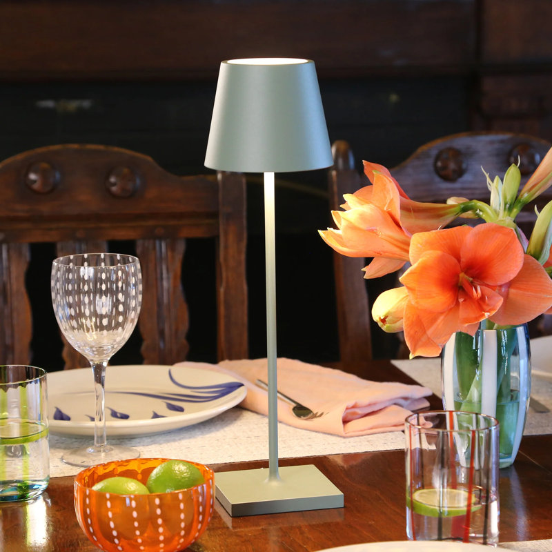 Poldina Pro Table Lamp, Copper Leaf