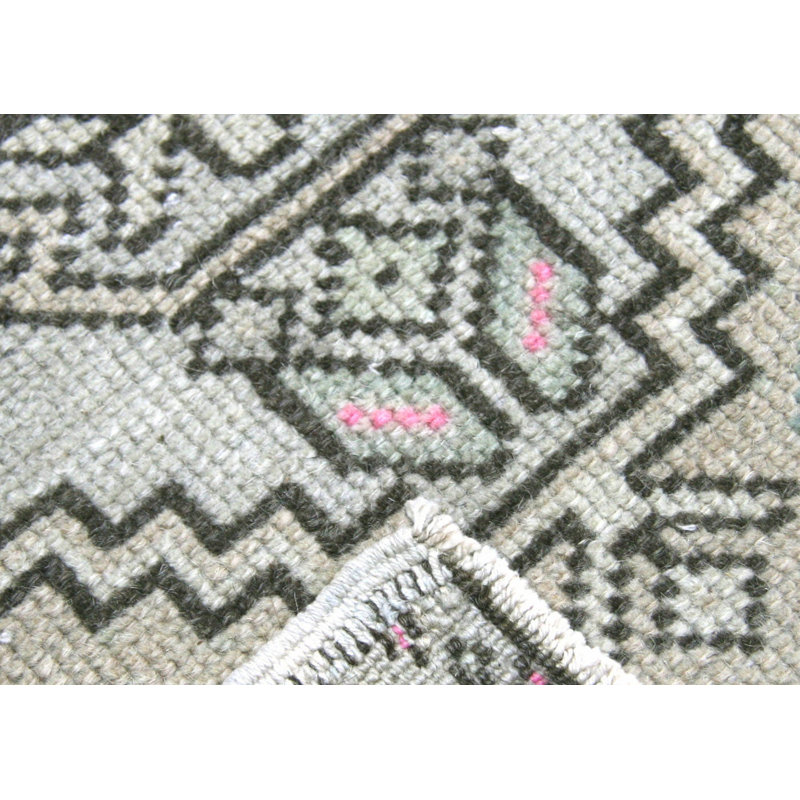 Yastic One-of-a-Kind 1'7" X 2'10" Area Rug