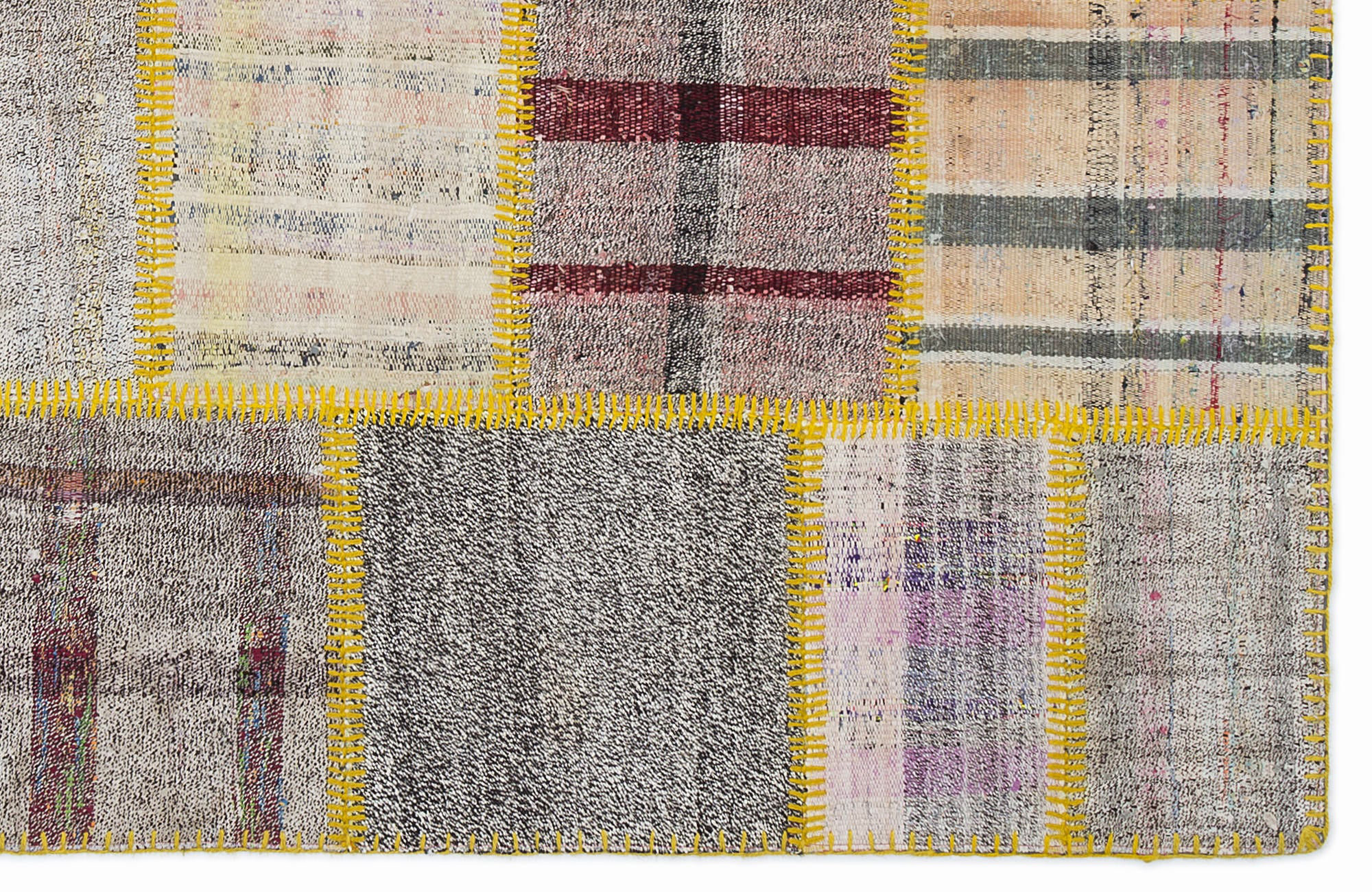 Bungalow Rose Pelzer Teselya Burgundy Patchwork Wool Handmade Area Rug ...