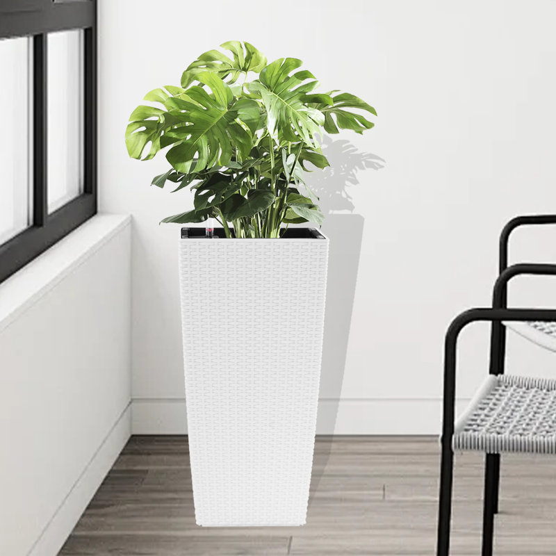 Pot à fleurs carré en polypropylène blanc avec alimentation automatique en eau pour les espaces extérieurs