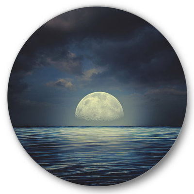 Super lune au-dessus de la mer II - art mural cercle nautique et côtier en métal