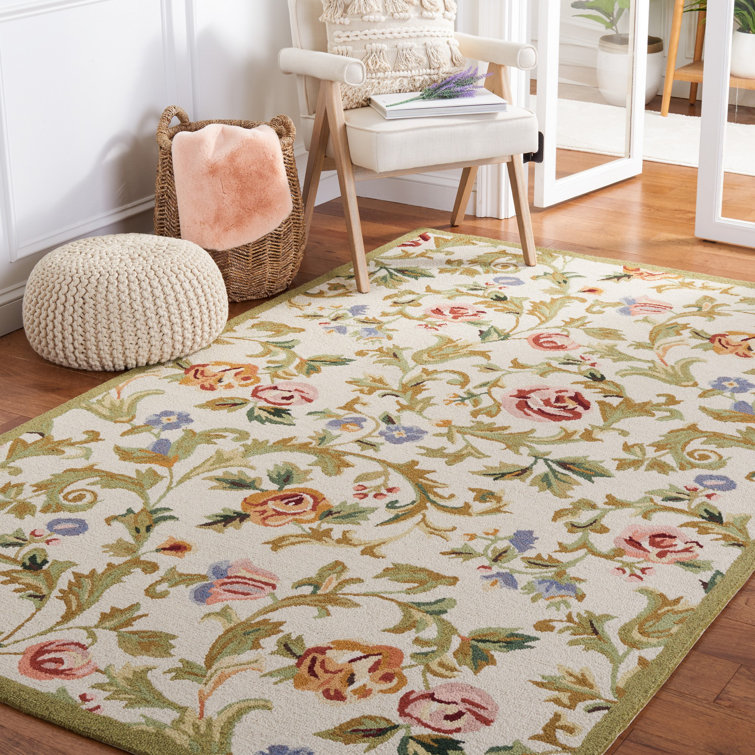 Lark Manor Hollander Hand Hooked Wool Floral Rug & Reviews | Wayfair